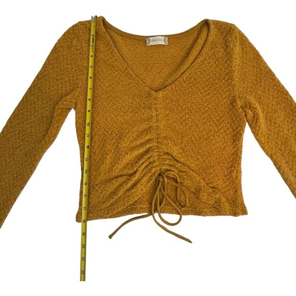 Altar'd State Cropped Sweater Mustard Yellow Long Sleeve V-Neck Pullover Large - Picture 4 of 9